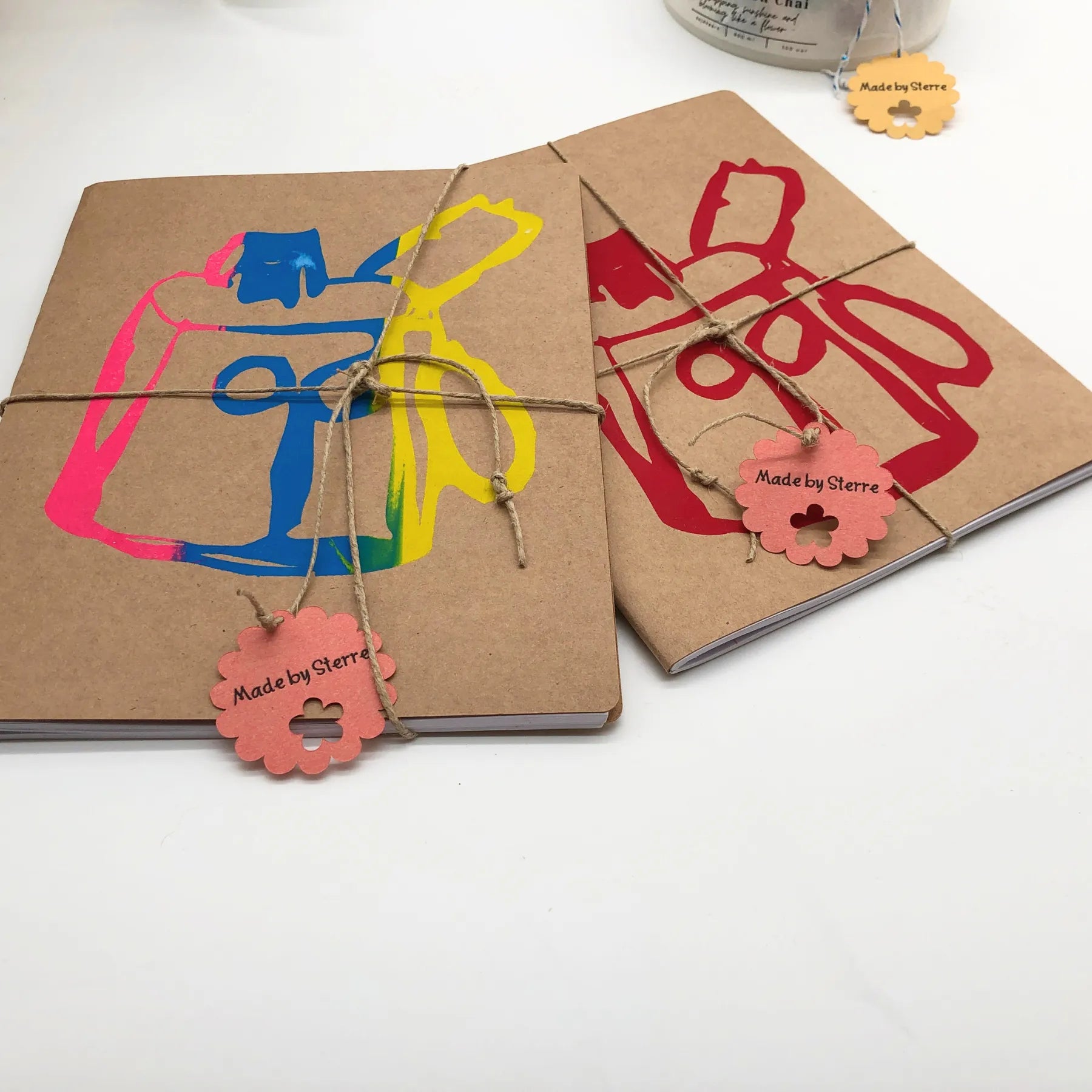 Studio Schrift A5 gelinieerd - Hot chocolate red