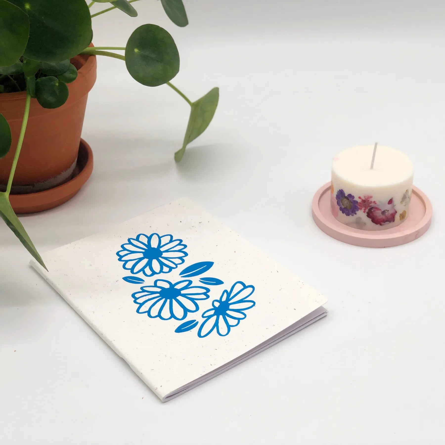 Studio Schrift gelinieerd - Flower Blue